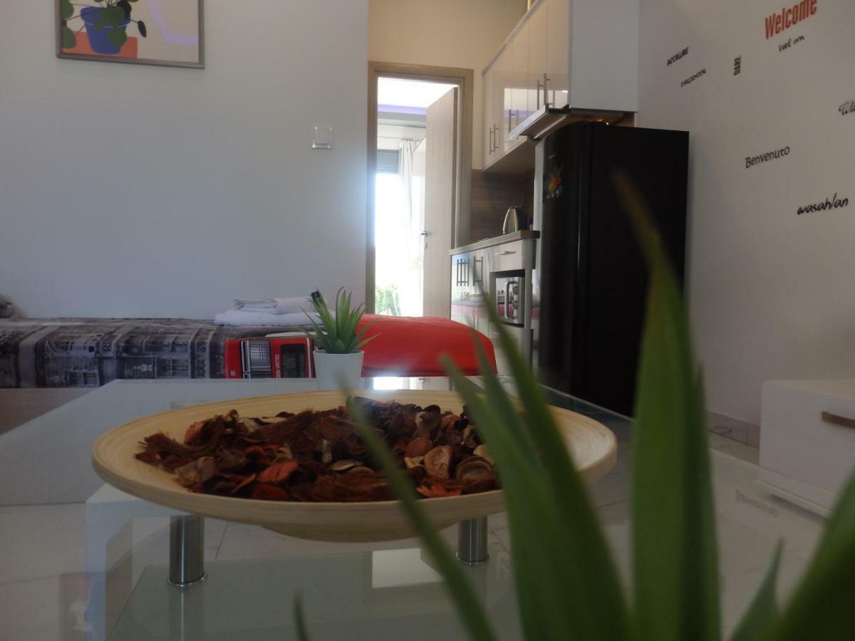 Kallithea  George Apartments מראה חיצוני תמונה